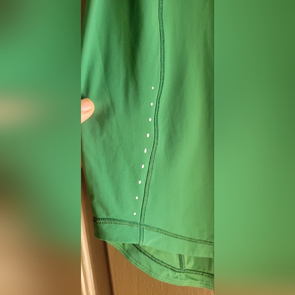 Lululemon Size 6 Sculpt Tank Top in Everglade Green Classic Fit NWOT - Picture 7 of 9